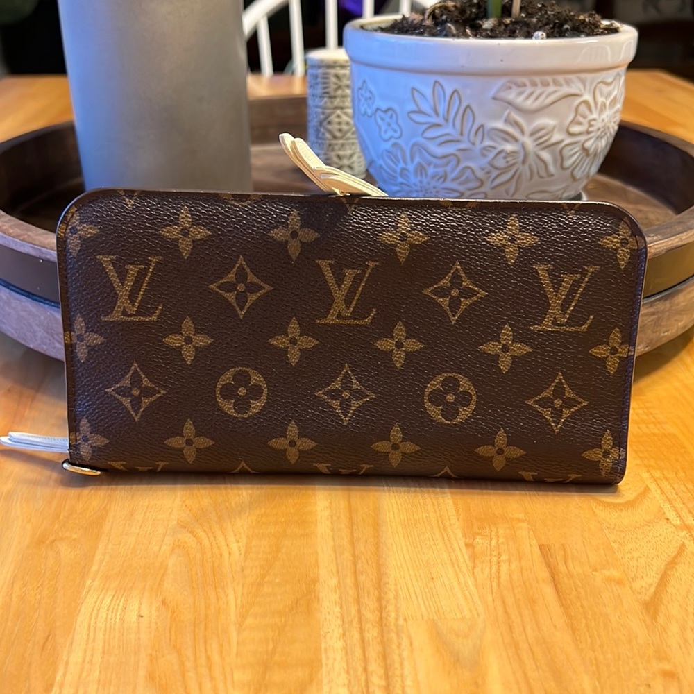 ❌SOLD❌ Louis Vuitton Insolite Fleuri Wallet